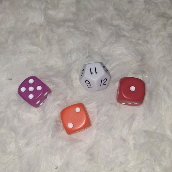Dice Large 12 Sided Twelve Set of 4 Die 1 Inch Kids Game Replacement Pieces - Picture 2 of 4